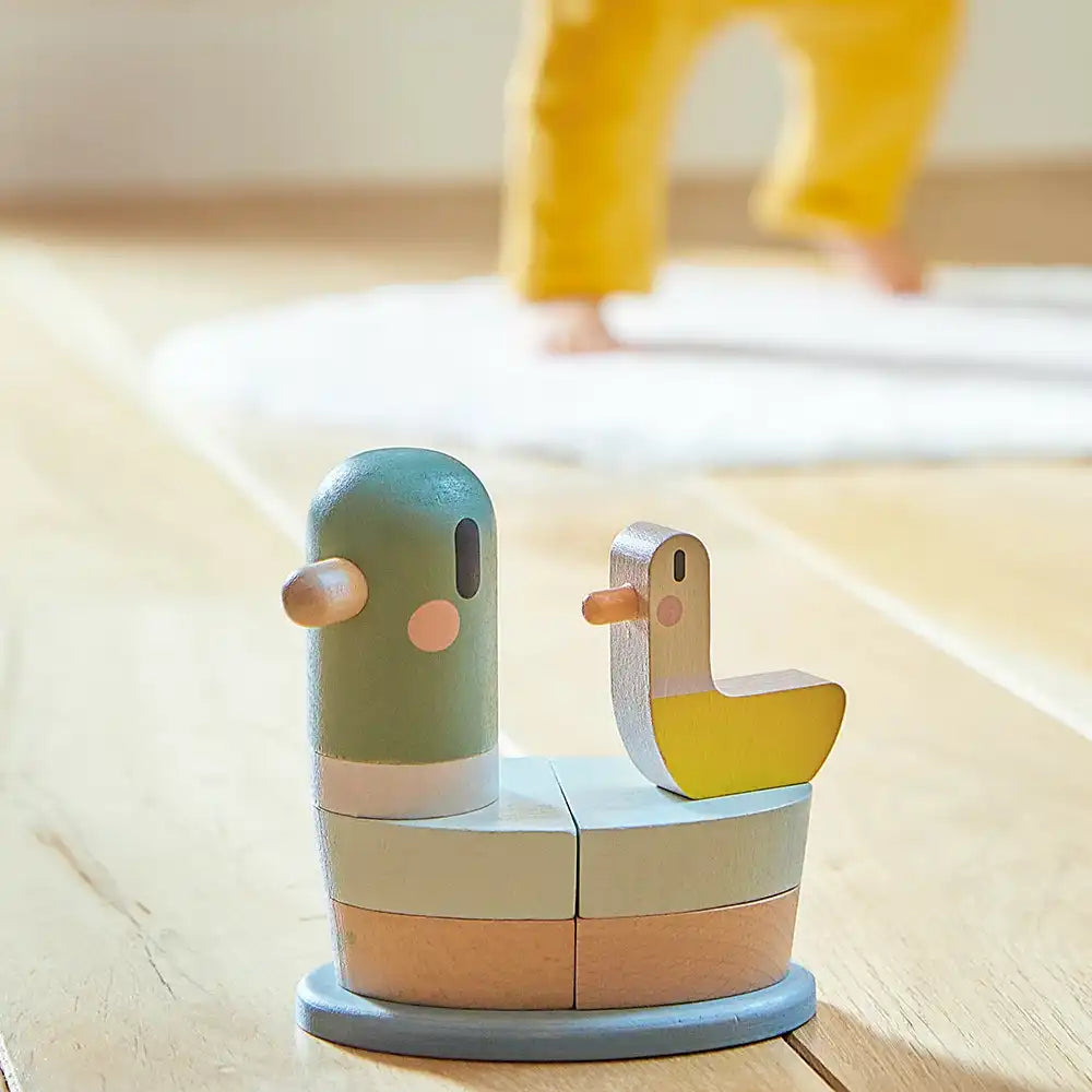 Janod Wodden Sweet Cocoon Stackable Ducks Game Home Background Picture