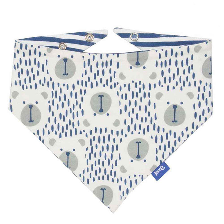 Baby bib with blue and gray pattern on a white background