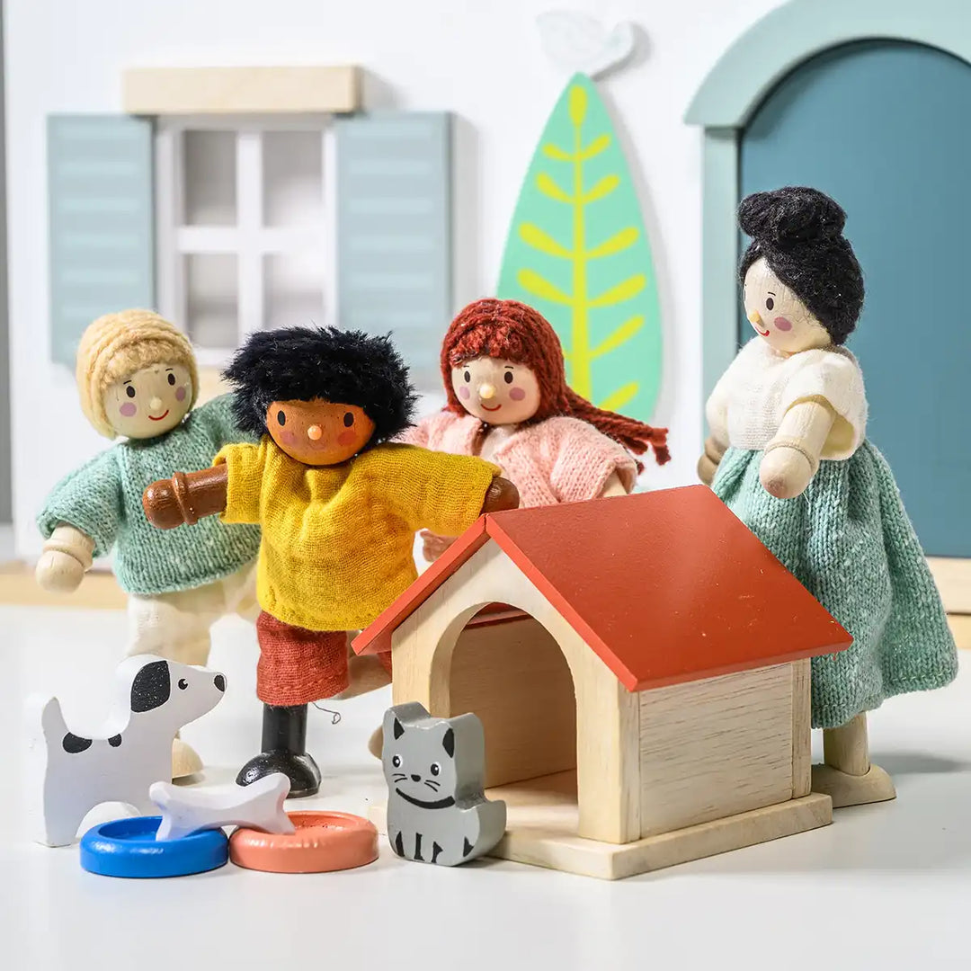 Mentari dolls house pet accessories set with dolls and animals