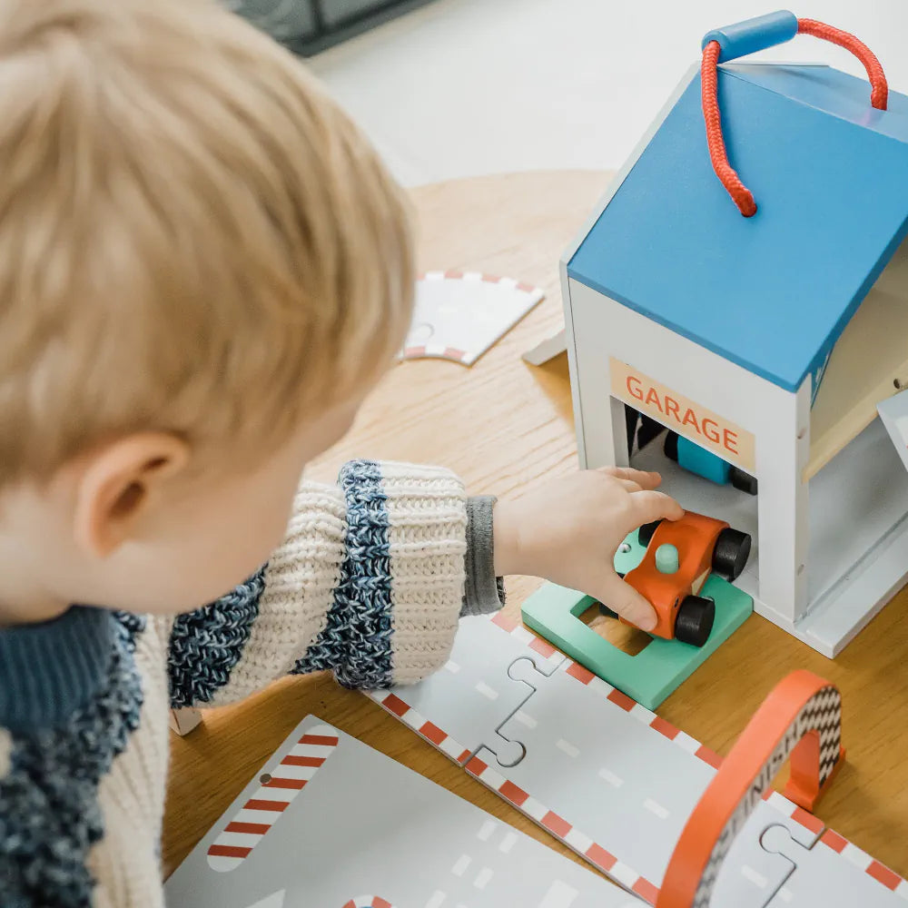 Racing Track Play Set